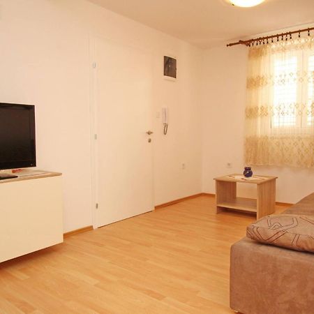 Apartments Vasilic-Cugalj-Smokvina Baška Exterior foto